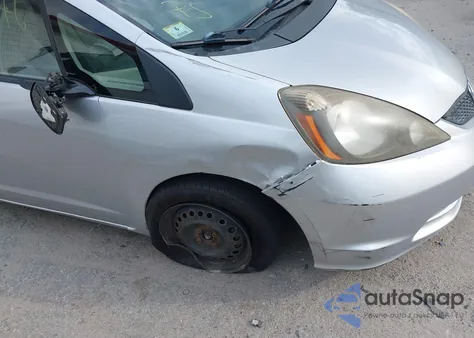 2012 Honda Fit из США, поврежденный, VIN JHMGE8H36CC028738